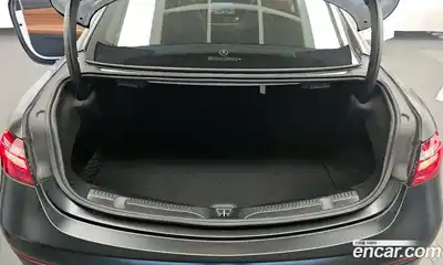 Mercedes-Benz E-Class 2017 1.9 Автомат в Москве № 225281, миниатюра 9