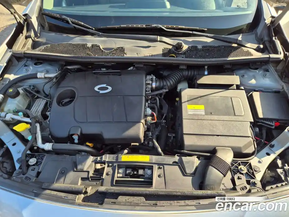 Renault SM3 2012 1.6 Автомат в Москве № 226007, фото 13