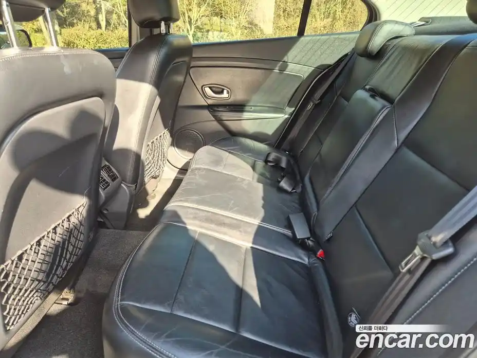 Renault SM3 2012 1.6 Автомат в Москве № 226007, фото 17