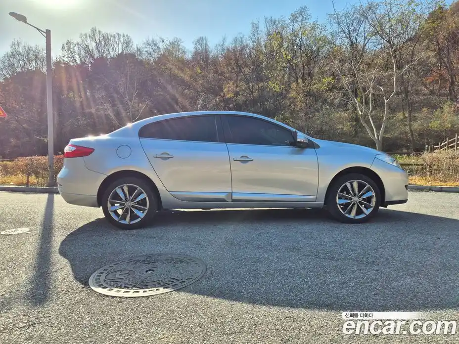 Renault SM3 2012 1.6 Автомат в Москве № 226007, фото 7