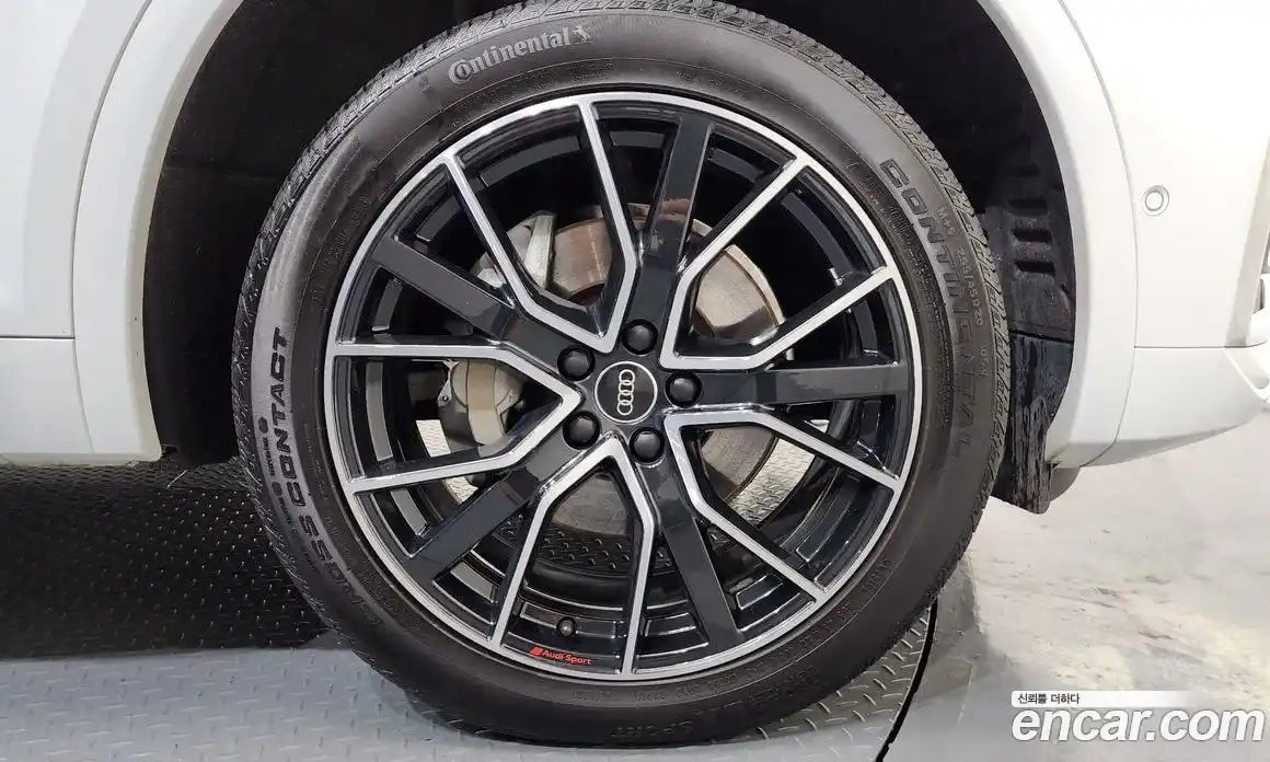 Audi Q5 2022 2.0 Автомат в Москве № 229966, фото 10