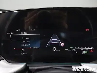 Audi Q5 2025 2.0 Автомат в Москве № 230274, миниатюра 11