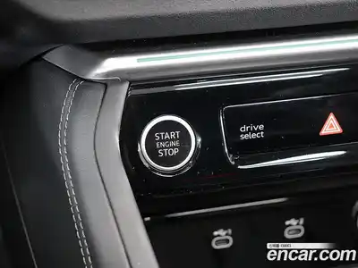 Audi Q5 2025 2.0 Автомат в Москве № 230274, миниатюра 9