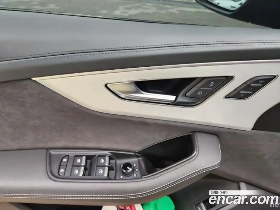 Audi Q8 2025 3.0 Автомат в Москве № 230322, фото 17