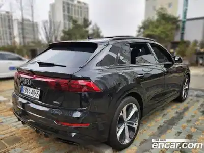 Audi Q8 2025 3.0 Автомат в Москве № 230322, миниатюра 4