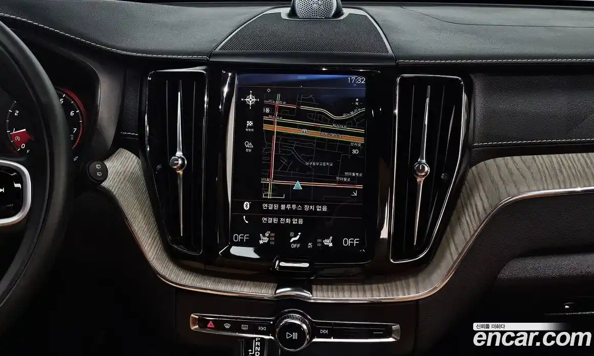 Volvo XC60 2019 2.0 Автомат в Москве № 230640, фото 14