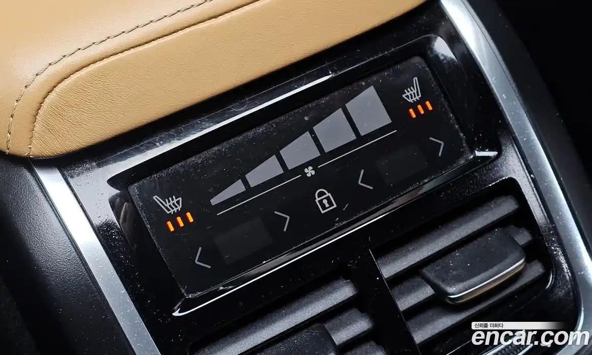 Volvo XC60 2019 2.0 Автомат в Москве № 230640, фото 17