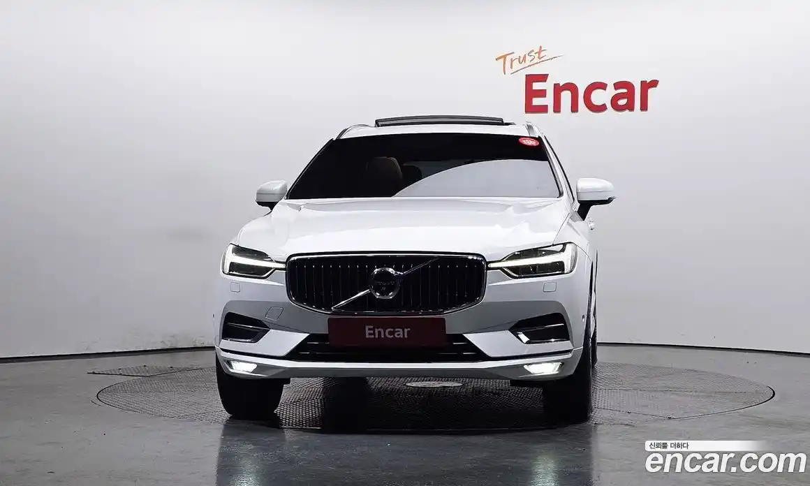 Volvo XC60 2019 2.0 Автомат в Москве № 230640, фото 3