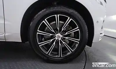 Volvo XC60 2019 2.0 Автомат в Москве № 230640, миниатюра 5