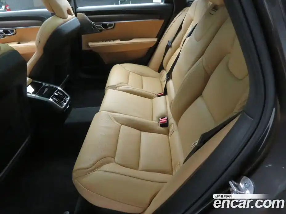 Volvo S90 2024 2.0 Автомат в Москве № 230808, фото 11