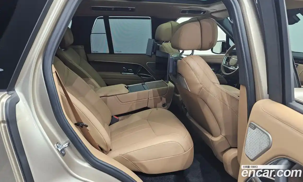 Land Rover Range-Rover 2024 4.4 Автомат в Москве № 231113, фото 18