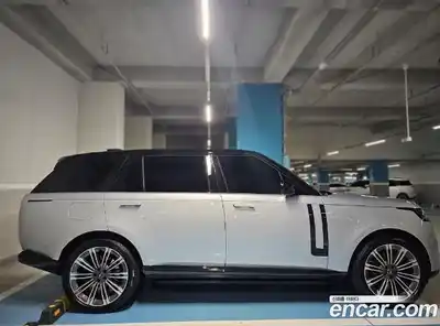 Land Rover Range-Rover 2023 4.4 Автомат в Москве № 231333, миниатюра 11