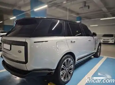 Land Rover Range-Rover 2023 4.4 Автомат в Москве № 231333, миниатюра 12