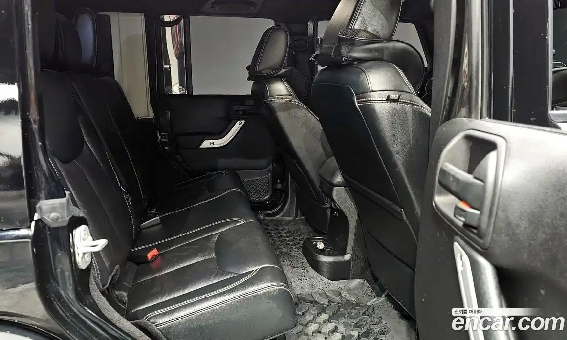 Jeep Wrangler 2014 2.8 Автомат в Москве № 232507, фото 9