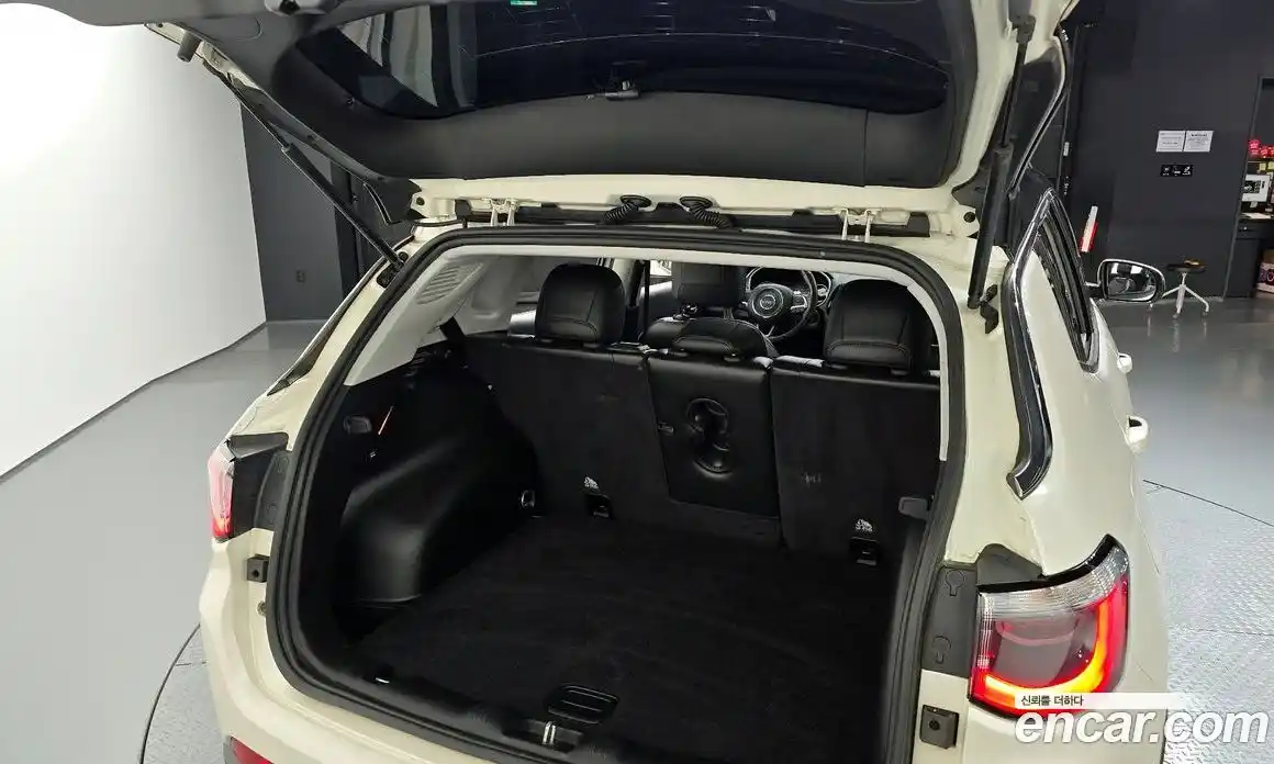 Jeep Compass 2019 2.4 Автомат в Москве № 232546, фото 20