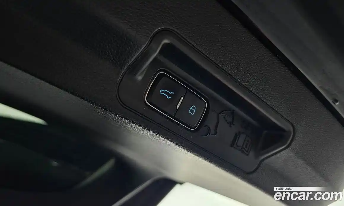 Ford Explorer 2022 3.3 Автомат в Москве № 233279, фото 17