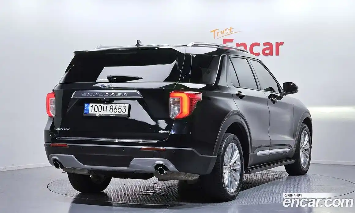 Ford Explorer 2022 3.3 Автомат в Москве № 233279, фото 2