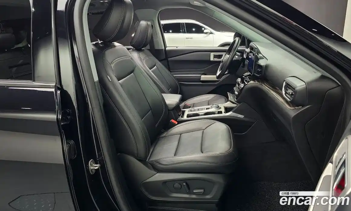 Ford Explorer 2022 3.3 Автомат в Москве № 233279, фото 10