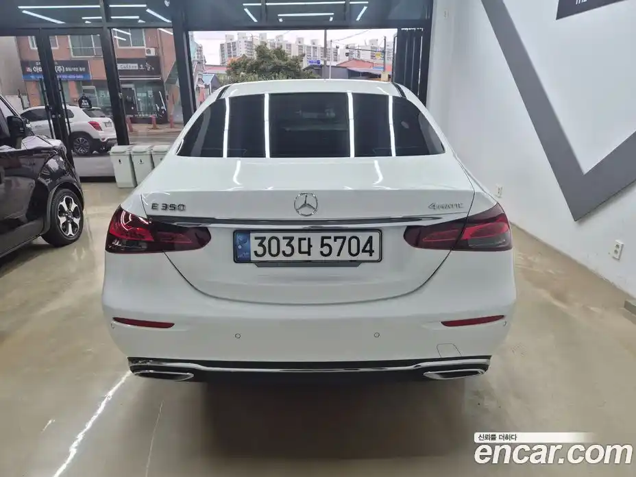 Mercedes-Benz E-Class 2021 2.0 Автомат в Москве № 238518, фото 5