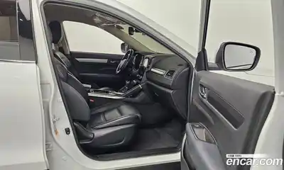 Renault QM6 2022 2.0 Автомат в Москве № 242033, миниатюра 4