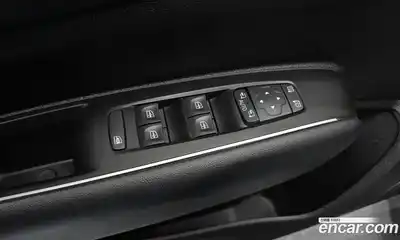 Renault QM6 2024 2.0 Автомат в Москве № 242843, миниатюра 11