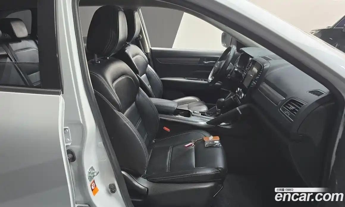 Renault QM6 2024 2.0 Автомат в Москве № 242843, фото 14