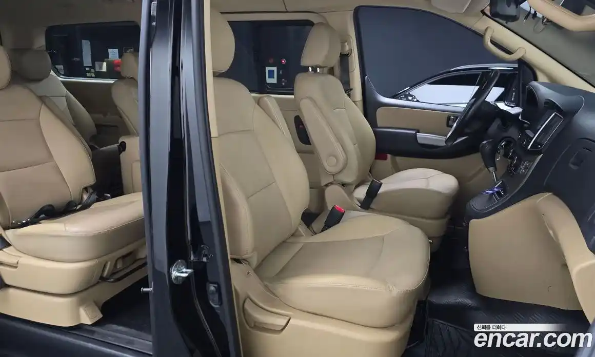 Hyundai Starex 2021 2.5 Автомат в Москве № 2477, фото 10