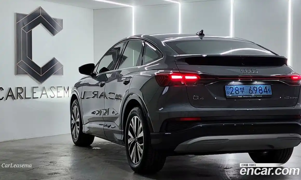 Audi Q4 e-tron 2025 0.2 Автомат в Москве № 250067, фото 3