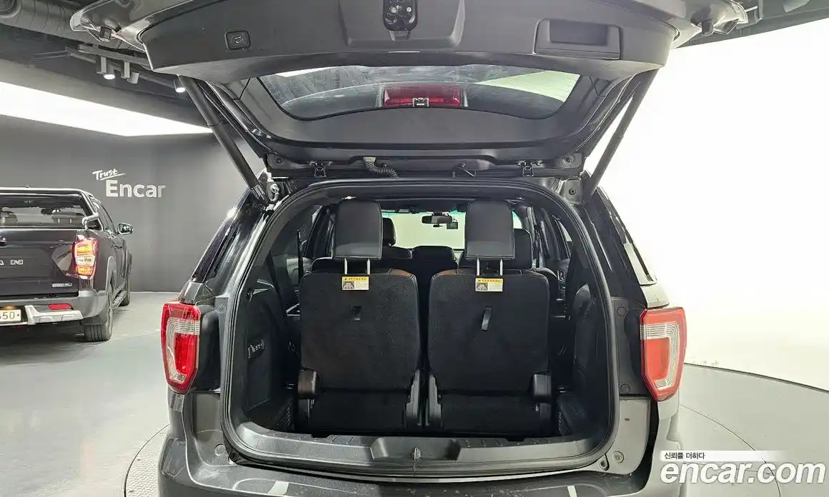 Ford Explorer 2017 2.3 Автомат в Москве № 255621, фото 8