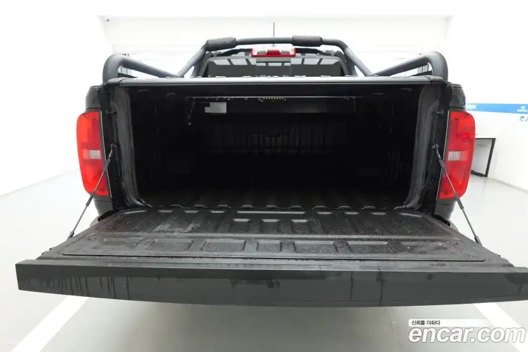 Chevrolet Colorado 2022 3.6 Автомат в Москве № 263913, фото 18