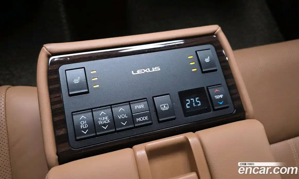 Lexus ES 2018 2.5 Автомат в Москве № 275671, фото 16