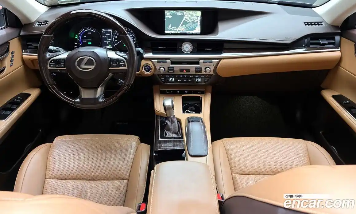 Lexus ES 2018 2.5 Автомат в Москве № 275671, фото 18