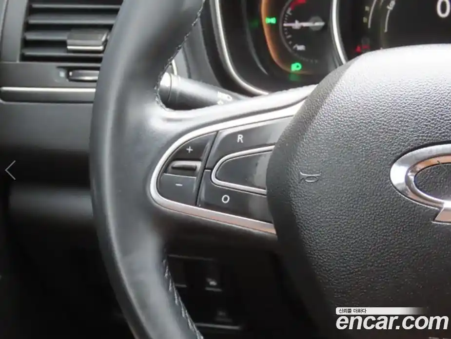 Renault QM6 2022 2.0 Автомат в Москве № 277200, фото 11