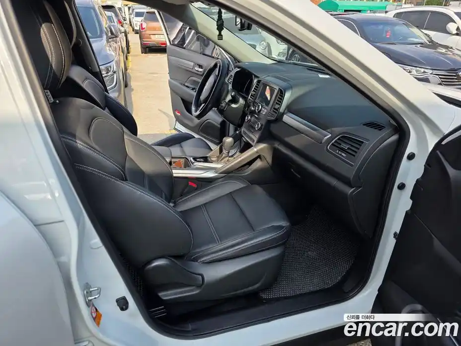 Renault QM6 2018 2.0 Автомат в Москве № 277262, фото 13