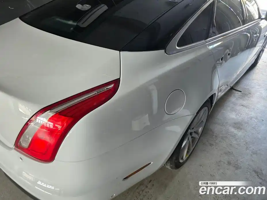 Jaguar XJ 2017 3.0 Автомат в Москве № 284006, фото 8