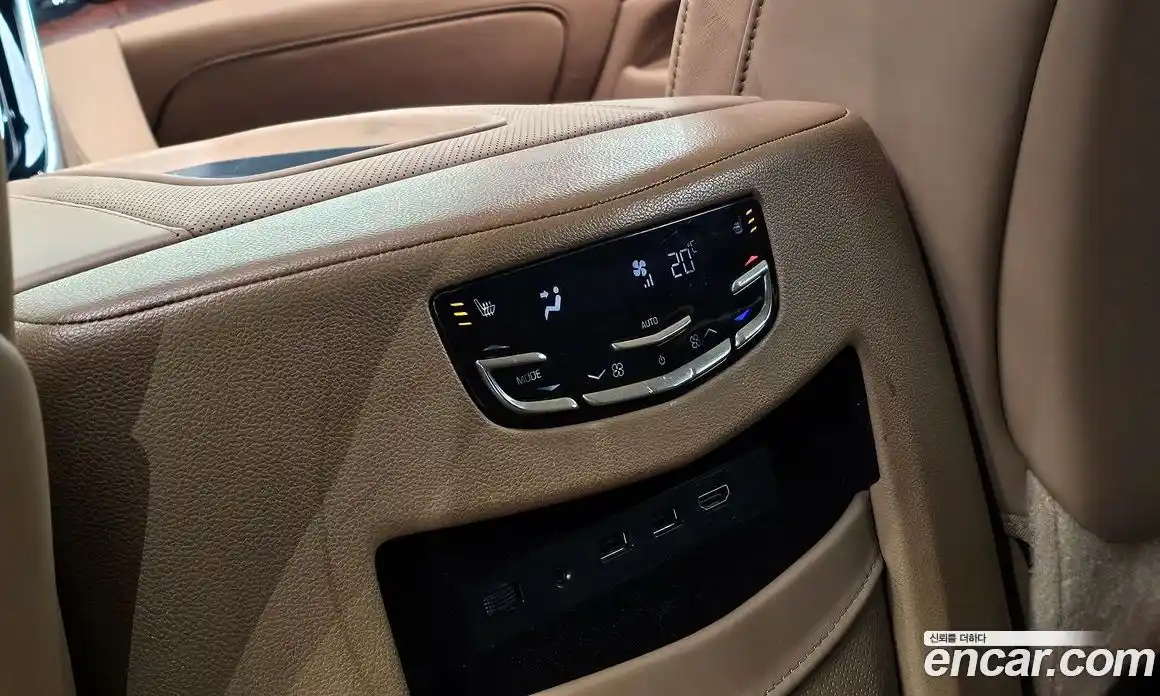 Cadillac Escalade 2017 6.2 Автомат в Москве № 285595, фото 20