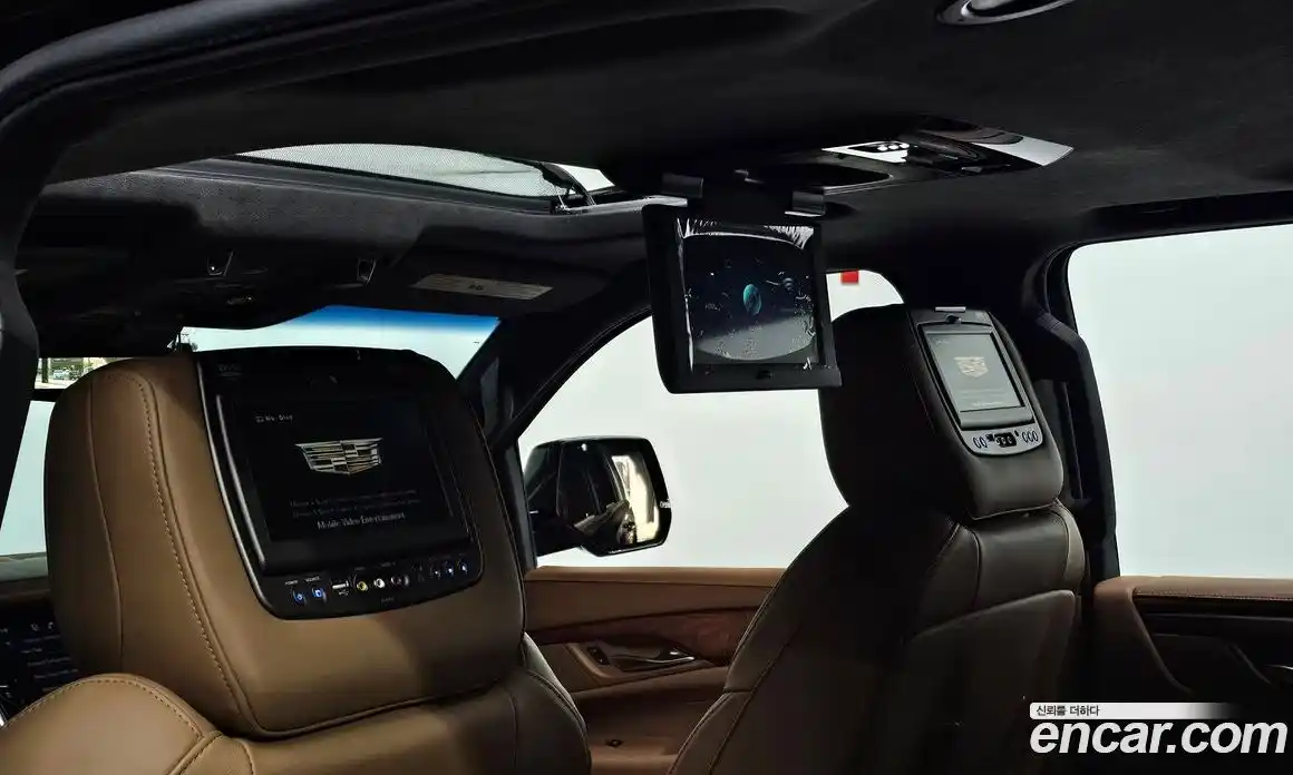 Cadillac Escalade 2017 6.2 Автомат в Москве № 285595, фото 6