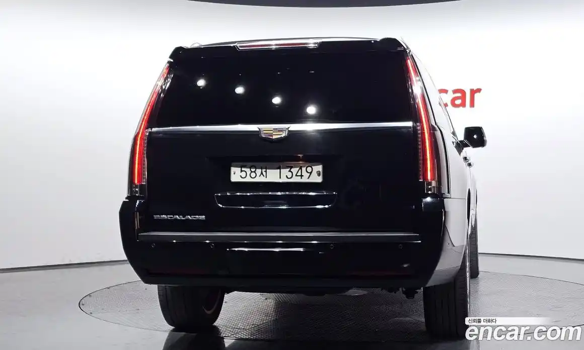 Cadillac Escalade 2017 6.2 Автомат в Москве № 285595, фото 7
