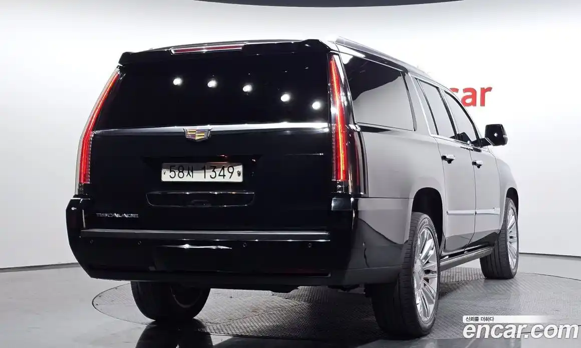 Cadillac Escalade 2017 6.2 Автомат в Москве № 285595, фото 9