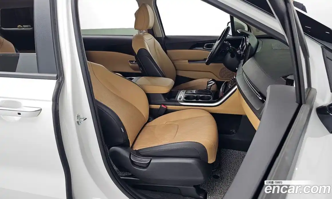 Kia Canival 2023 2.2 Автомат в Москве № 288180, фото 19