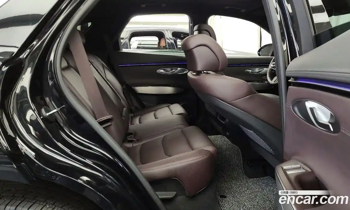 Genesis GV70 2025 2.5 Автомат в Москве № 288779, фото 17