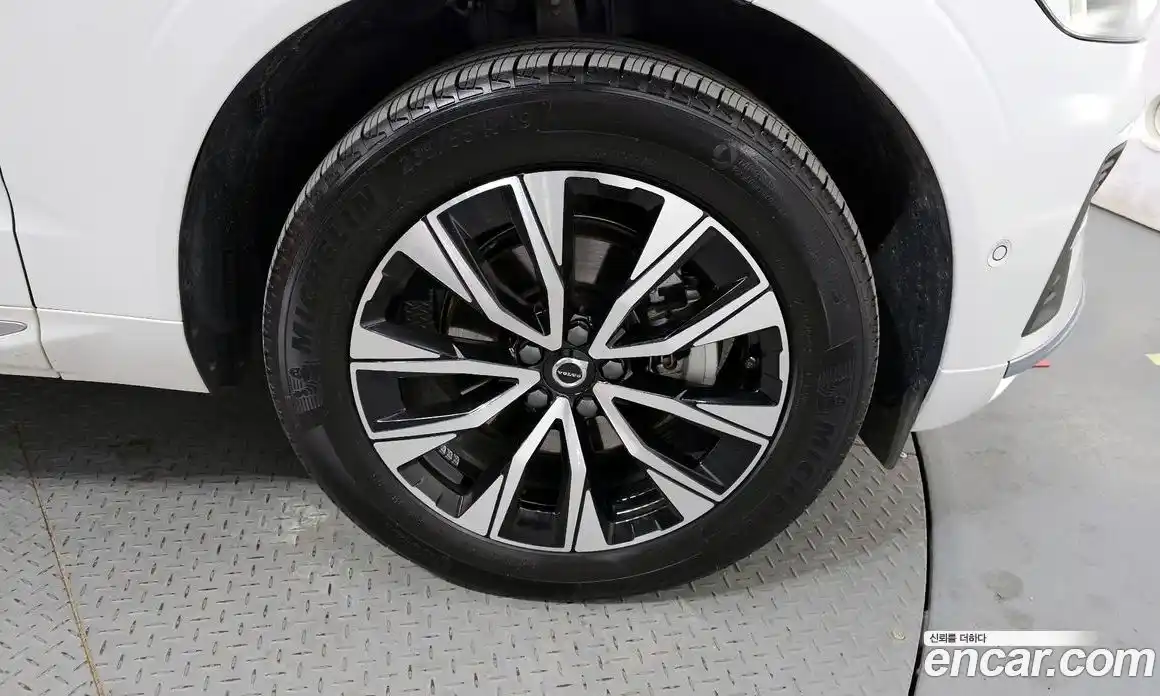 Volvo XC60 2025 2.0 Автомат в Москве № 293754, фото 19