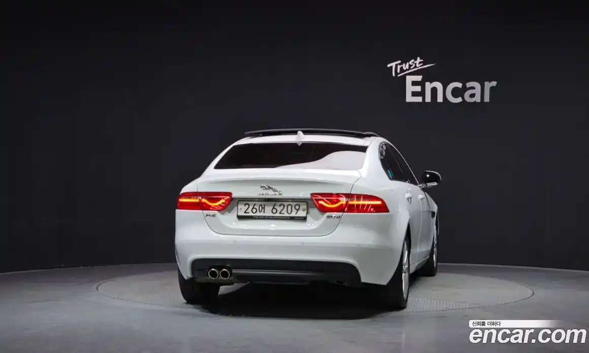 Jaguar XE 2018 2.0 Автомат в Москве № 305008, фото 6