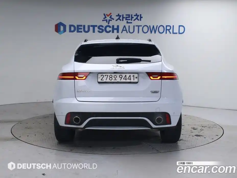 Jaguar E-Pace 2020 2.0 Автомат в Москве № 305158, фото 4