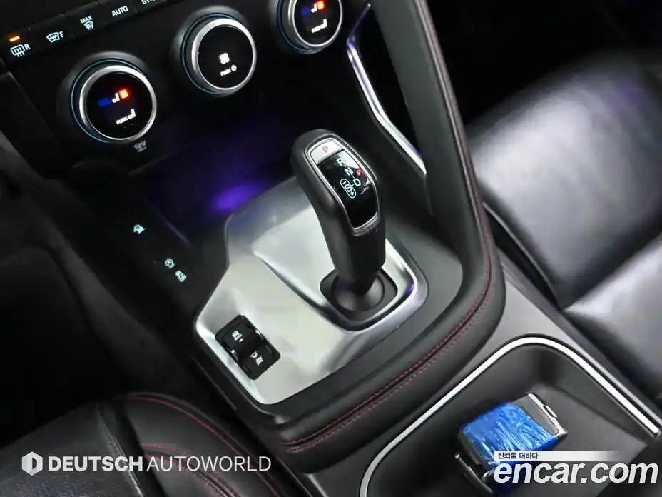 Jaguar E-Pace 2020 2.0 Автомат в Москве № 305158, фото 9