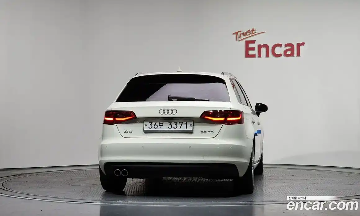 Audi A3 2015 2.0 Автомат в Москве № 312050, фото 12