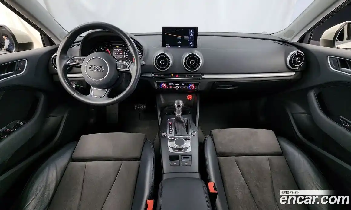 Audi A3 2015 2.0 Автомат в Москве № 312050, фото 9