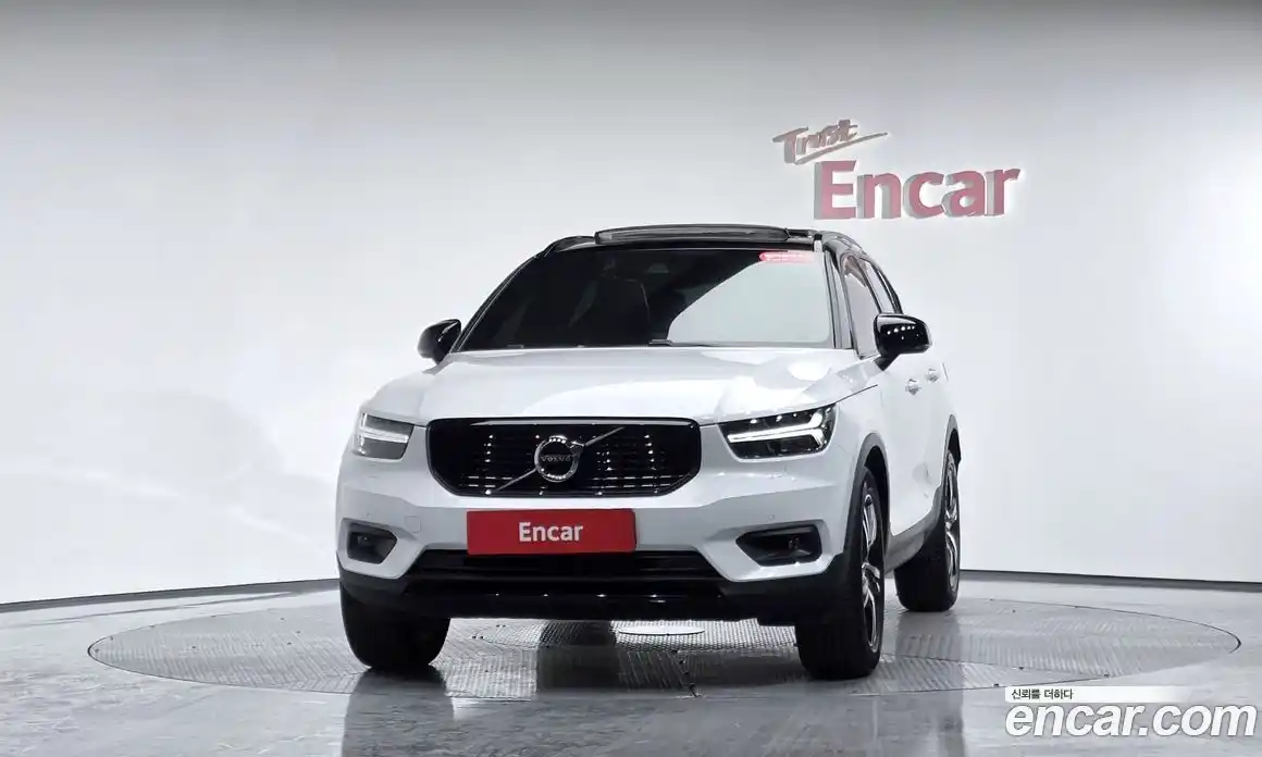 Volvo XC40 2021 2.0 Автомат в Москве № 312573, фото 11