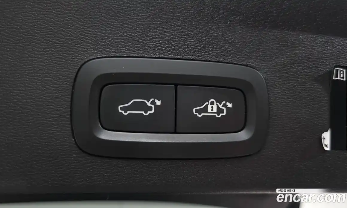 Volvo XC40 2021 2.0 Автомат в Москве № 312573, фото 19