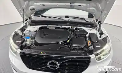 Volvo XC40 2021 2.0 Автомат в Москве № 312573, миниатюра 3